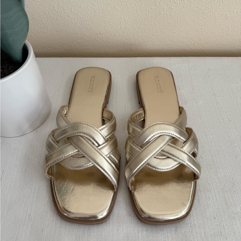 Old Navy Heritage Metallic Gold Slide Sandals - Picture 2 of 10